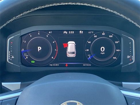 Used 2023 Volkswagen Atlas SE image 25