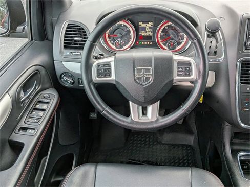 Used 2018 Dodge Grand Caravan GT image 15