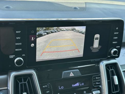 Used 2022 Kia Sorento S FWD image 30