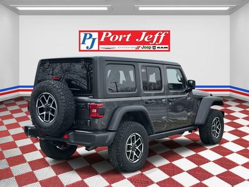 Used 2024 Jeep Wrangler Rubicon image 4
