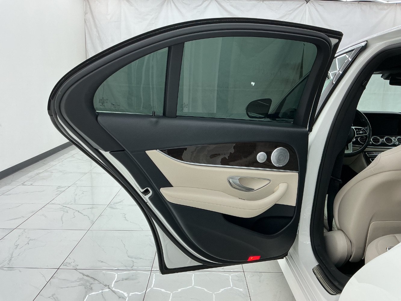 Used 2019 Mercedes-Benz E 300 w/ Premium 1 Package image 24