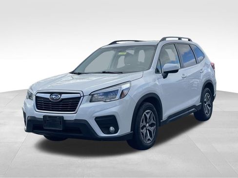 Used 2021 Subaru Forester Premium image 2