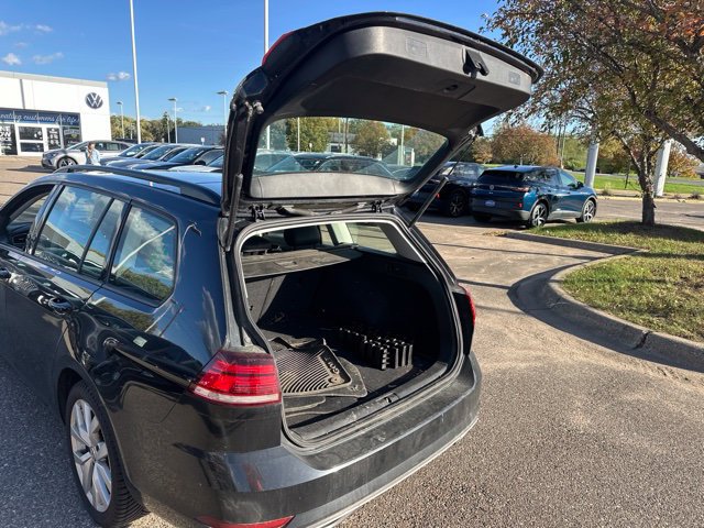 Used 2019 Volkswagen Golf SE FWD image 15