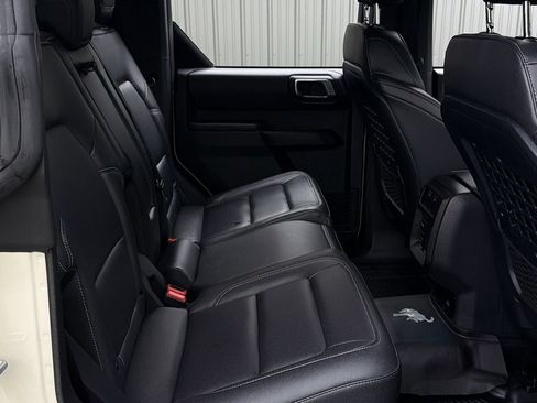 Used 2025 Ford Bronco Badlands AWD/4WD image 37