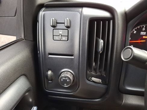 Used 2018 Chevrolet Silverado 1500 W/T w/ WT Convenience Package image 25