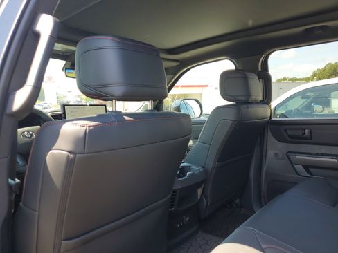 Used 2025 Toyota Tundra TRD Pro AWD/4WD image 11