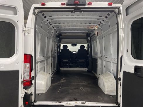 Used 2023 RAM ProMaster 2500 FWD image 31