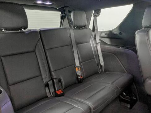 Used 2021 Chevrolet Tahoe Z71 w/ Z71 Off-Road Package image 22