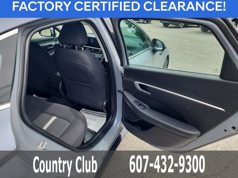 Certified 2025 Hyundai Sonata SEL AWD/4WD image 27