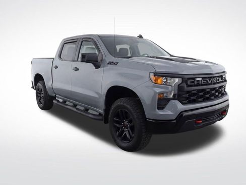 Used 2024 Chevrolet Silverado 1500 Custom Trail Boss w/ LPO, Dark Essentials Package AWD/4WD image 6