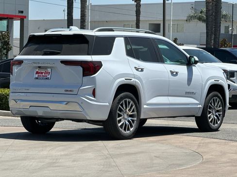New 2026 GMC Terrain Denali AWD/4WD image 4