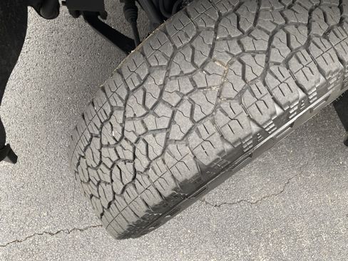 Used 2025 GMC Sierra 2500 SLT image 13