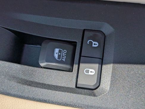 New 2026 Jeep Grand Cherokee Limited RWD image 34