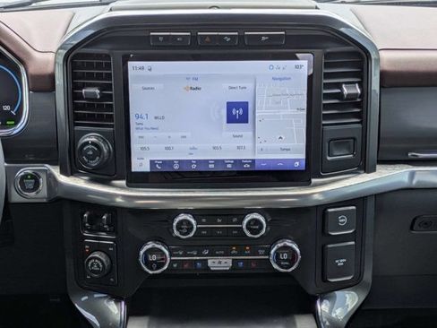 Used 2021 Ford F150 Lariat w/ Equipment Group 502A High AWD/4WD image 18