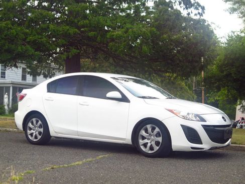 Used 2010 MAZDA MAZDA3 i Sport image 6