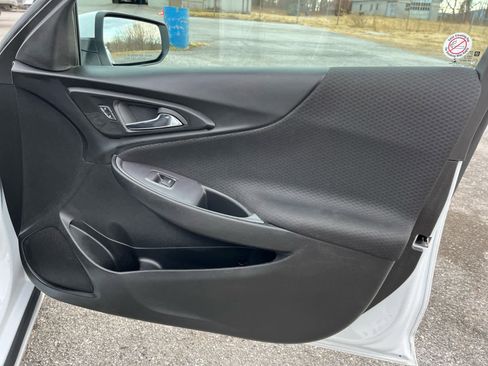 Used 2023 Chevrolet Malibu LT image 30