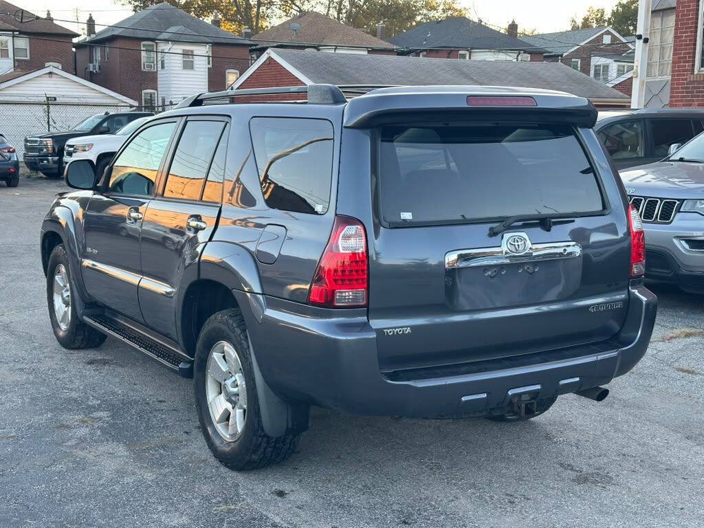 Used 2008 Toyota 4Runner SR5 AWD/4WD image 8