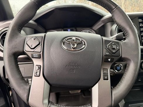 Used 2020 Toyota Tacoma TRD Sport w/ TRD Premium Sport Package image 15