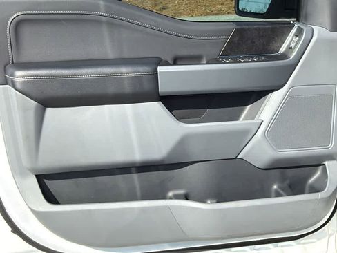 Used 2022 Ford F150 XLT w/ Equipment Group 302A High image 11