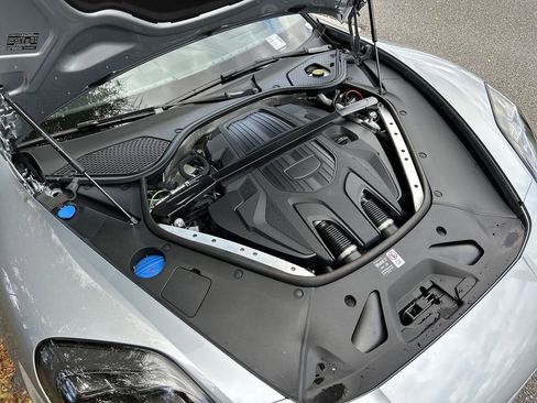 Certified 2025 Porsche Panamera 4 image 22