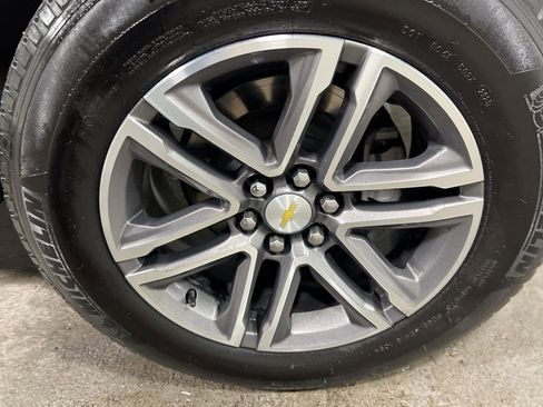 Used 2021 Chevrolet Colorado W/T w/ Custom Special Edition image 37