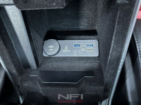 Used 2018 Jaguar F-TYPE R image 41