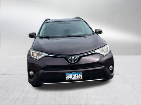Used 2016 Toyota RAV4 XLE AWD/4WD image 2