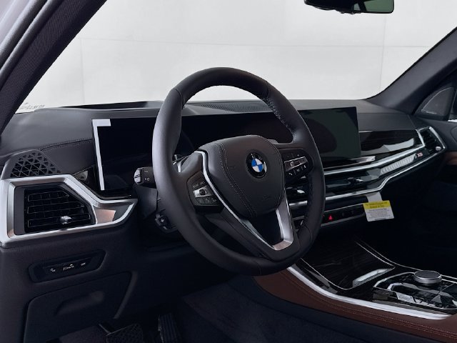 Used 2026 BMW X5 xDrive40i w/ Premium Package AWD/4WD image 9
