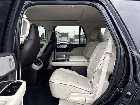 Used 2021 Lincoln Navigator Black Label w/ Cargo Convenience Package image 12