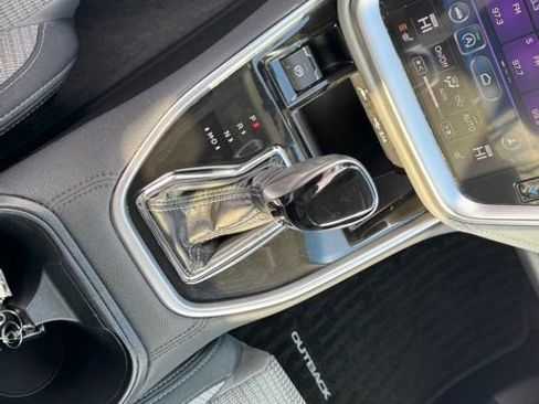 Used 2020 Subaru Outback Premium w/ Popular Package #1 image 26