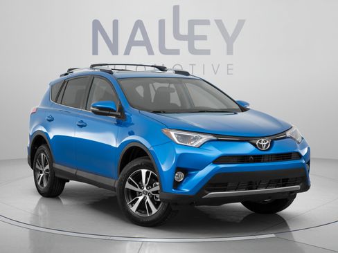 Used 2018 Toyota RAV4 XLE FWD image 10