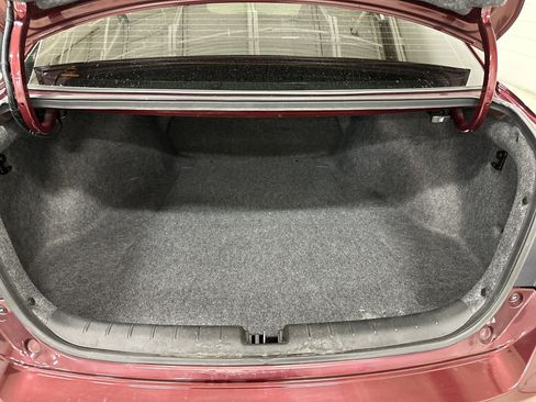 Used 2017 Honda Accord LX image 32