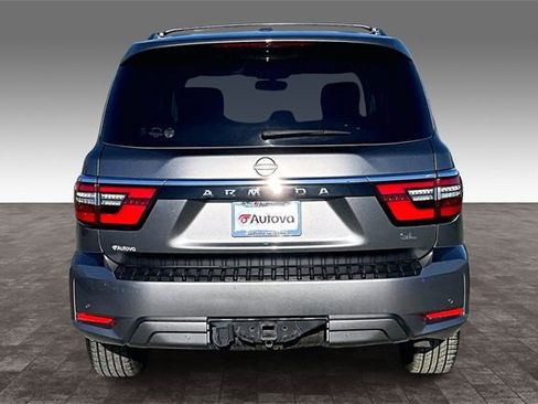 Used 2023 Nissan Armada SL w/ Captain's Chairs Package image 5