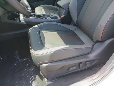 New 2025 Subaru Crosstrek 2.5i Limited w/ Popular Package #3A image 10