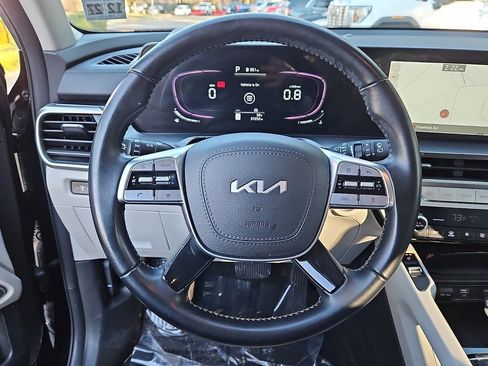 Used 2023 Kia Telluride S FWD image 27