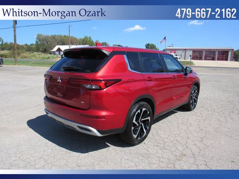 Used 2023 Mitsubishi Outlander SE AWD/4WD image 17
