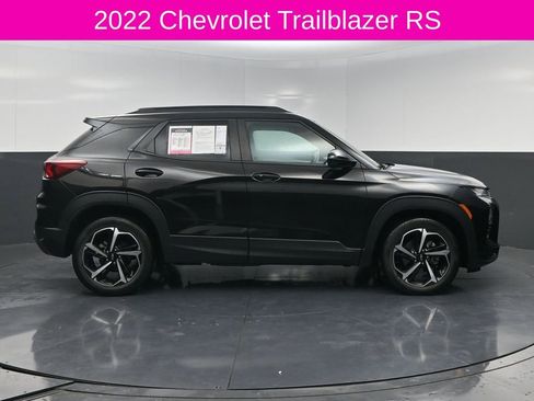 Used 2022 Chevrolet TrailBlazer RS FWD image 4