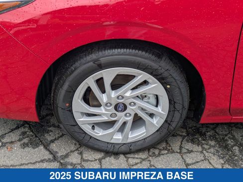 Certified 2025 Subaru Impreza 2.0i image 11
