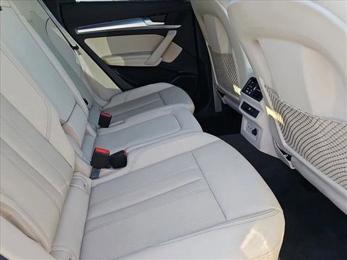 Certified 2025 Audi Q5 2.0T Premium Plus w/ Premium Plus Package image 20