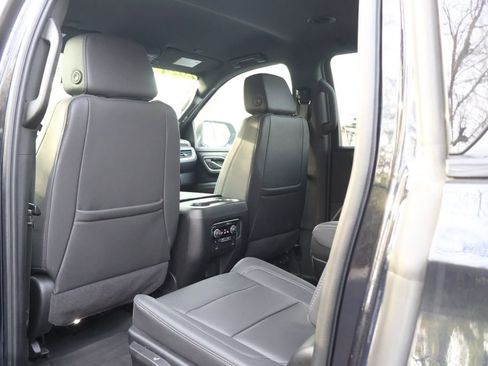 Certified 2024 Chevrolet Suburban Z71 w/ Off-Road Capability Package AWD/4WD image 44