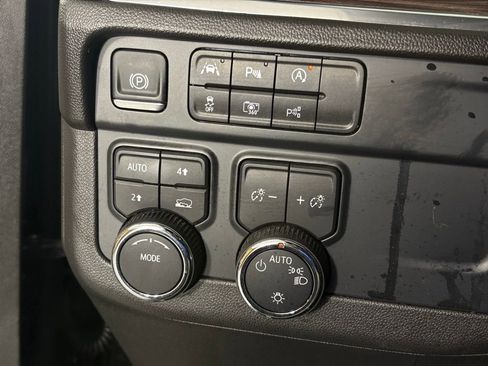 Used 2025 Chevrolet Tahoe LT image 26