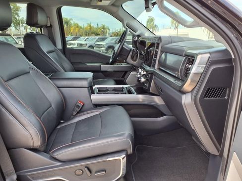 Used 2024 Ford F250 Lariat w/ Black Appearance Package image 13