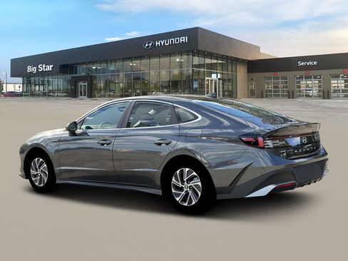 New 2026 Hyundai Sonata Blue FWD image 4