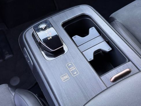 Certified 2023 Nissan Ariya FWD image 17