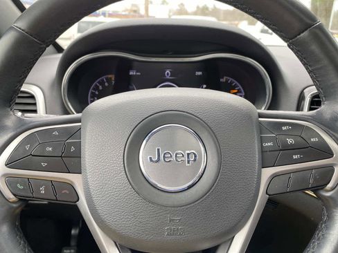 Certified 2022 Jeep Grand Cherokee Limited AWD/4WD image 17