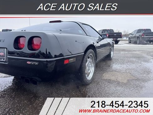 Used 1991 Chevrolet Corvette ZR-1 image 4