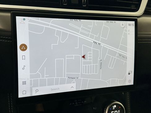 Used 2026 Jaguar F-PACE R-Dynamic S image 25