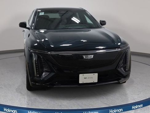Used 2024 Cadillac Lyriq Sport AWD/4WD image 2