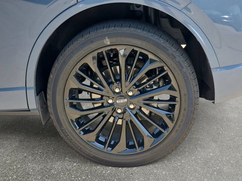 Used 2025 Lincoln Corsair FWD w/ Equipment Group 101A image 32