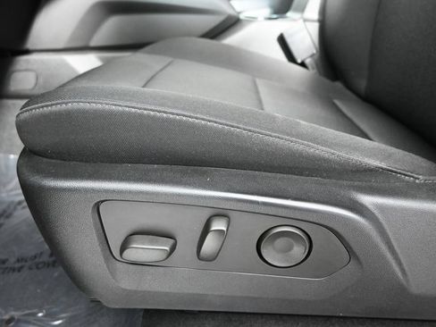 Used 2023 Chevrolet Colorado Trail Boss w/ Technology Package AWD/4WD image 21